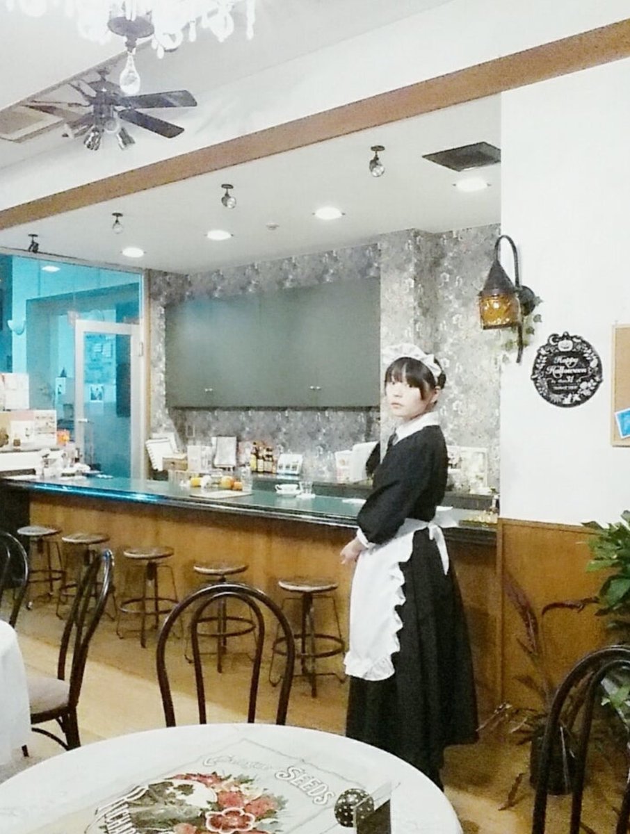 MiyabiYuko's tweet photo. 【メルト10周年】

来店できる方は一緒に
お祝いの時間を楽しみましょう♪

来店できない方も　#喫茶メルトと私
で思い出を聞かせてください！
お祝いメッセージも待ってます💌 https://t.co/ycBGhiNojO