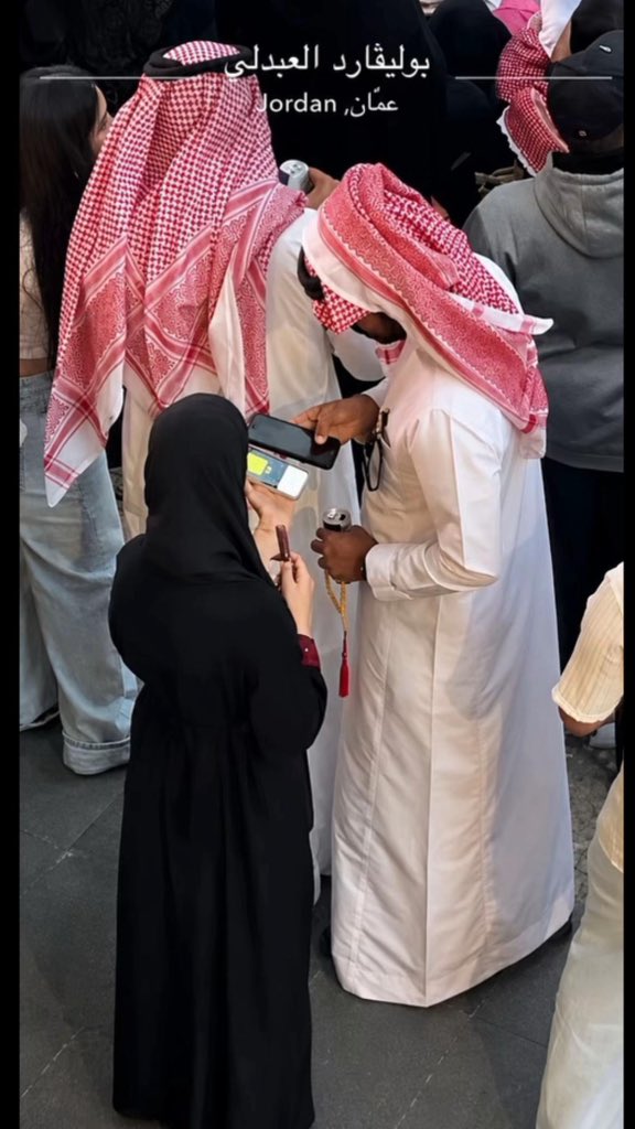الأخطل tweet media