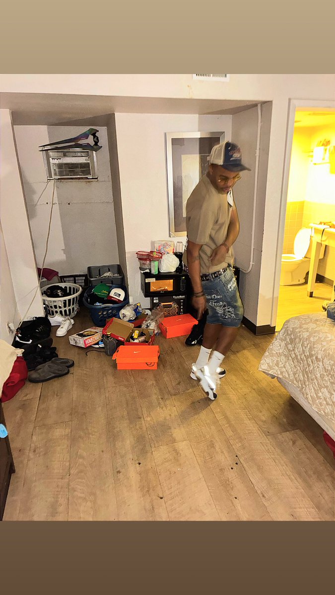 Spankyonn's tweet photo. 🗣️Who tf is you❓ https://t.co/LZyTAT7seV