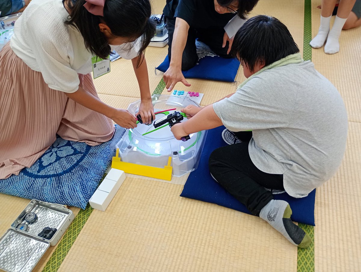 M_yamagata_Bey's tweet photo. 南山形ベイブレード会
15人エントリーで開催しました！

🥇ヒマルチ選手
🥈ともき選手
🥉ヒリュー選手
4位　67選手
リベンジ王　ひろと選手

今回から１回戦負けの選手による勝ち上がりトーナメント「リベンジ王」を設定しました！

盛り上がってもらえたようで嬉しいです😊 https://t.co/58jnwb8bp3