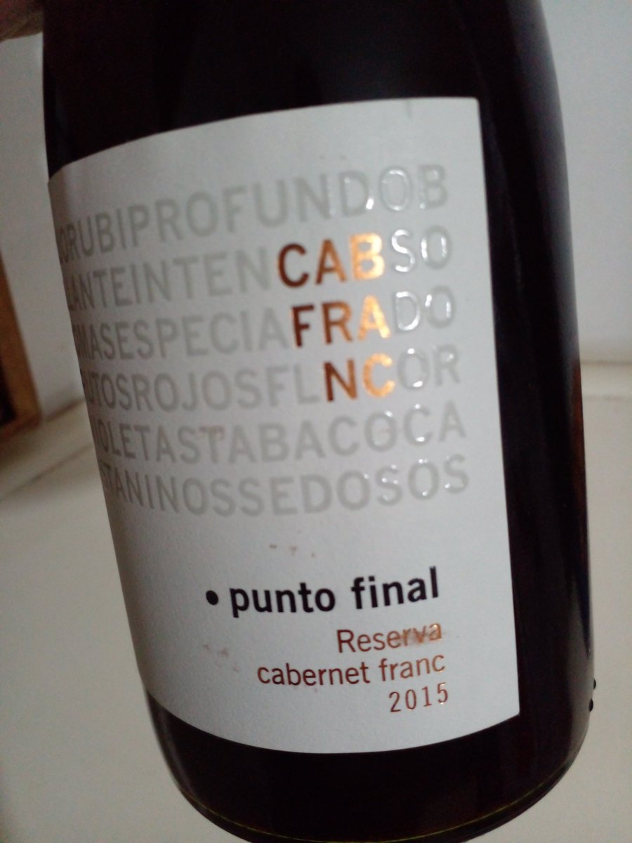 alitovigi's tweet photo. Sรกbado con historia como este Cabernet Cabernet franc by @BodegaRenacer #11AรฑosNoSonNada TREMENDO belleza absoluta cรณmo conserva ฤบa fruta lo herbal lo power y la intensidad! ๐๐
#Winelife #ElVinoUnaPasion Saluteee ๐๐ท https://t.co/dMDmYKKOiy