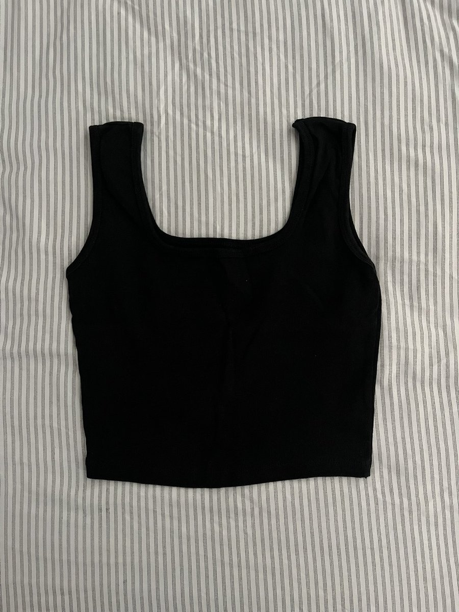 giftgiivee's tweet photo. * 40.-

#ส่งต่อเสื้อผ้า #เสื้อผ้ามือสอง https://t.co/zOORmztIya