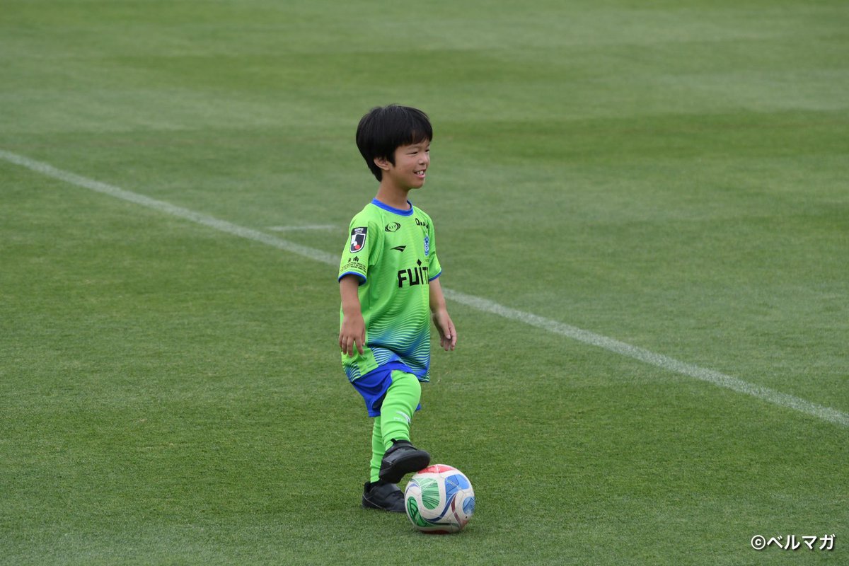 bellmaga_12's tweet photo. 本日の公開練習には、TEAMMATESの #糸岡栄護 選手が参加しました。
#bellmare #ベルマガ #TEAMMATES https://t.co/u9KcRXcbZg