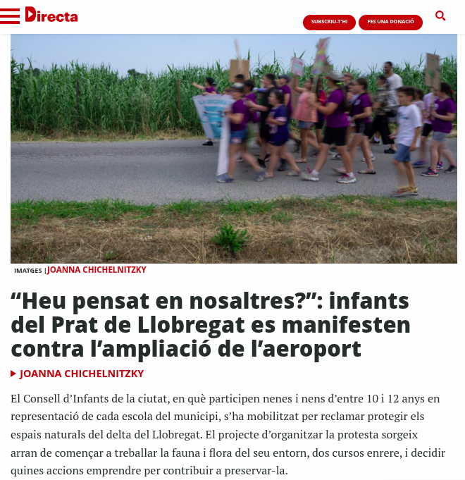 AssBarrisDT's tweet photo. "Heu pensat en nosaltres?" Canalla del Prat manifestant-se pel #NoalAmpliacio de l'aeroport, divendres passat. Les fotos ho diuen tot.
#MenysAvionsMésVida
#MésTurismeMésVida
#DecreixementTuristic JA!
https://t.co/5KHJUZIncZ https://t.co/UReD5VrQ85