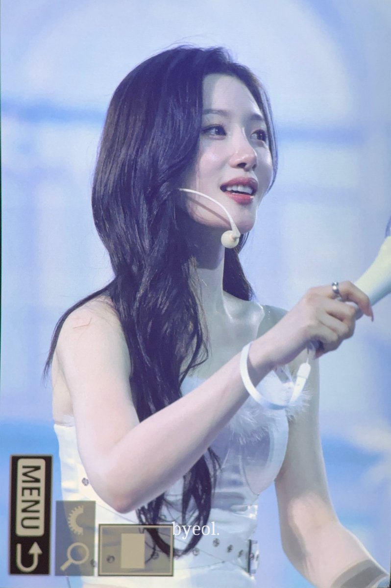 very3_ioi's tweet photo. 260530 채연 pre.

🌸

#IOI #아이오아이 #정채연 #Chaeyeon https://t.co/cSKKWw45pS