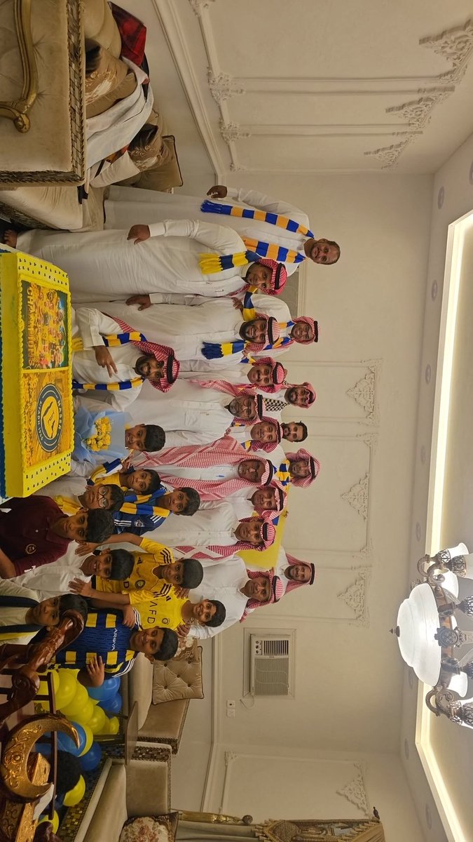 GGdsfg's tweet photo. @AlNassrFC احتفال اهالي املج (المريحيل) في بطل الدوري https://t.co/BT1hans079