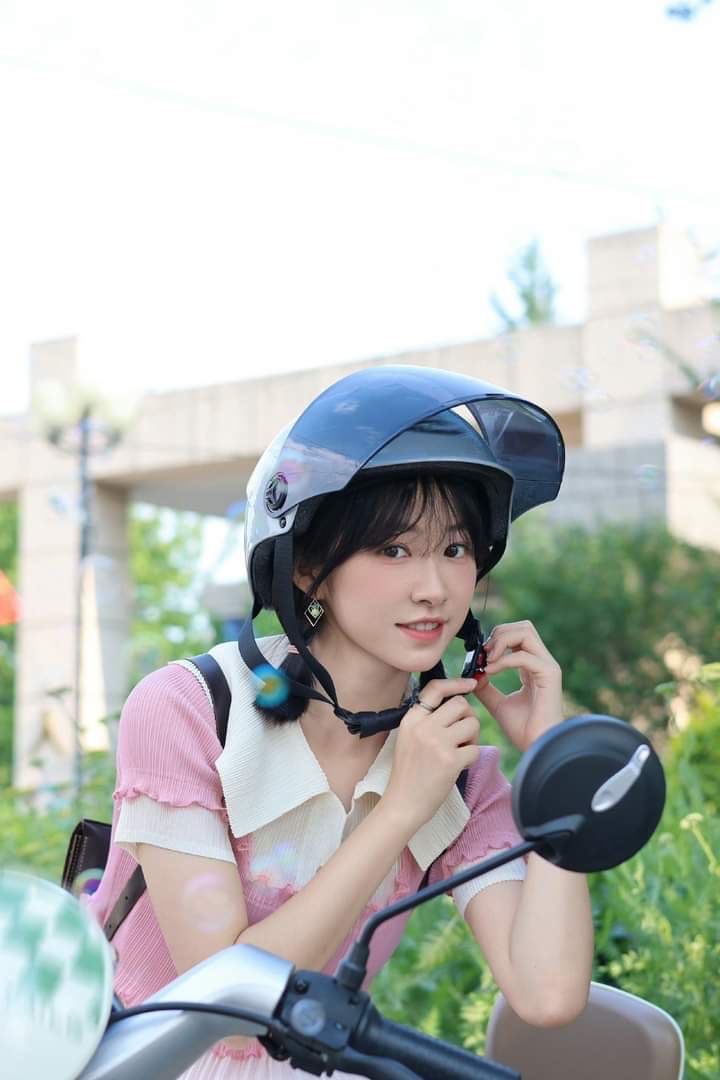ziyu ๅฅณ็ tweet media
