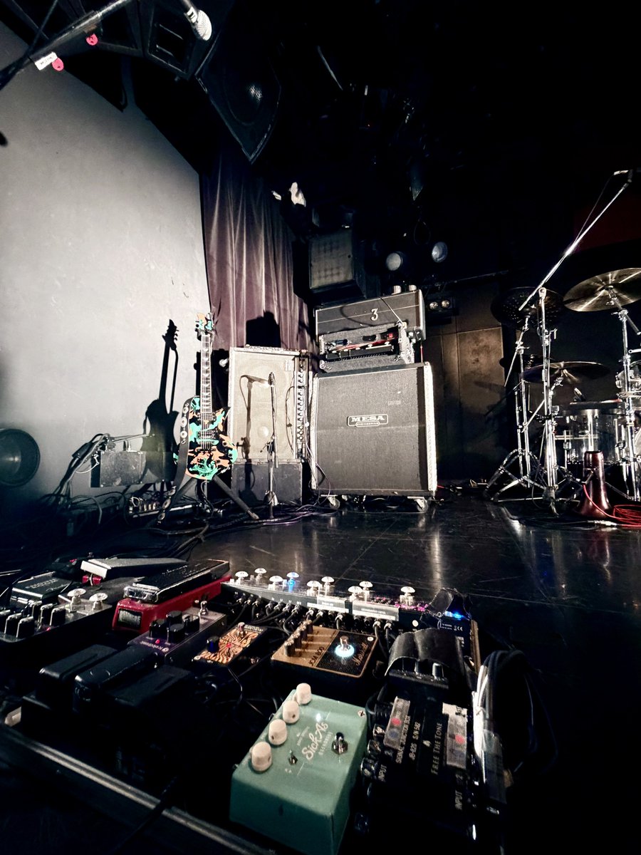 kenken_ark's tweet photo. 5月のNOIZライブは全部行かせていただきましたー！REGはめちゃ久々で、それ以外は初めて行くハコばかりで新鮮だった🤘色んな現場に行けるのも楽しさの1つですね🔥
来月はまたパルーザから！2年ぶりのチェルシーも楽しみ👍👍👍 https://t.co/5Ms76fVNYb