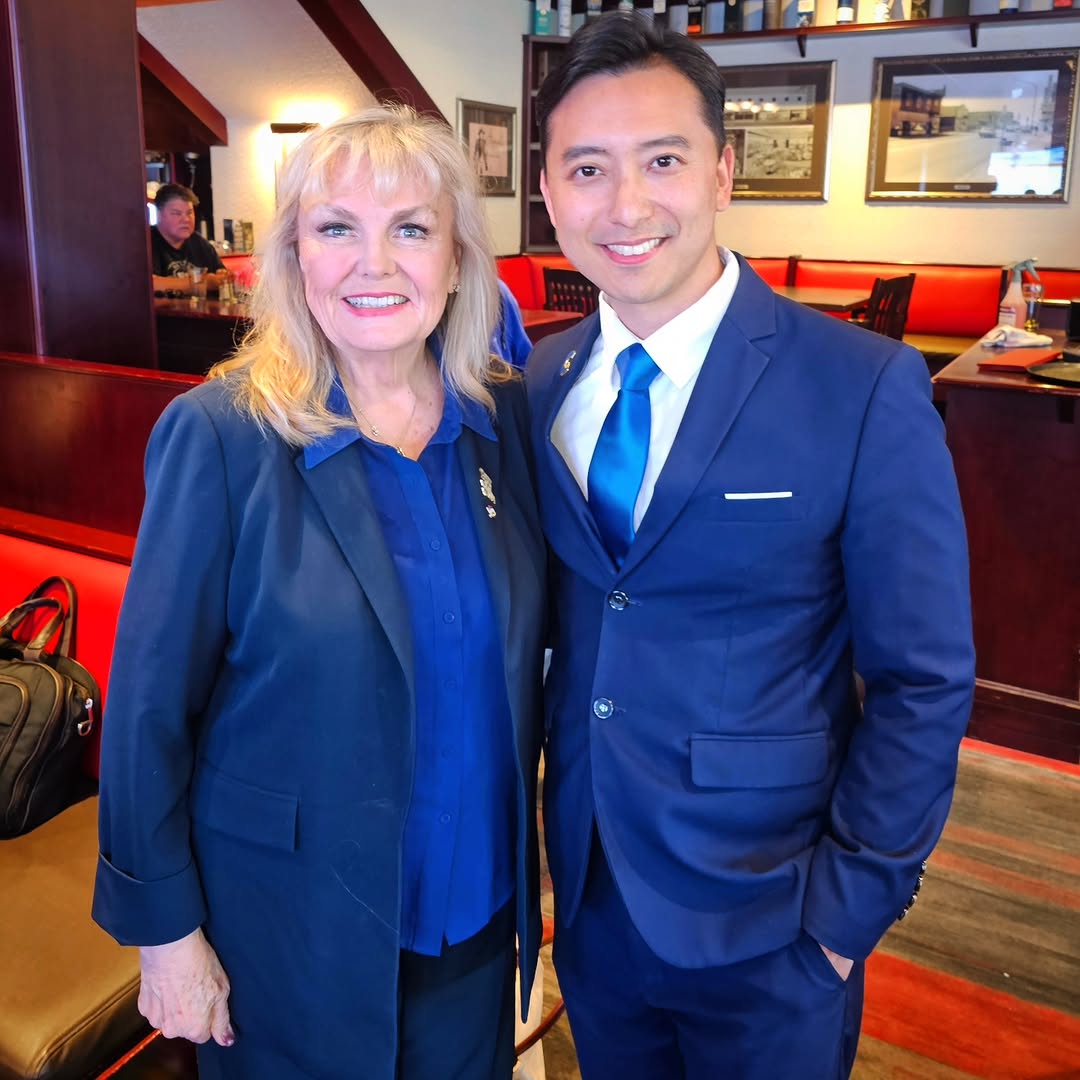 hanleebc's tweet photo. YES WE DID IT!!!! 🇨🇦 A massive congratulations to @KerryLynneFindl, our new Leader of the Conservative Party of British Columbia and the person who WILL be the next Premier of British Columbia!!

This is a huge moment for our movement and for the future of this province.

Thank you to everyone who supported, stood with us, and believed in this new direction. This is some of the freshest and greatest news our @Conservative_BC team has had and the momentum is only getting stronger

Congratulations again and let us keep moving forward with full force into the next election!!! 🎉🎊