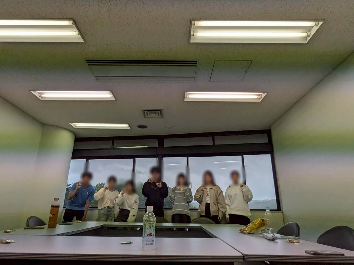 cyuratama's tweet photo. 5月の活動報告🌱

5月11,13,14,15日→気持ち
気持ちの手話を学習しました。手話の数が多く大変でしたが、由来も一緒に考えると覚えやすかったです。GWの思い出や今週末の予定などの話をしながら楽しく活動できました！

#手話サークル　#ちゅらたま https://t.co/gyX0xTwxTU