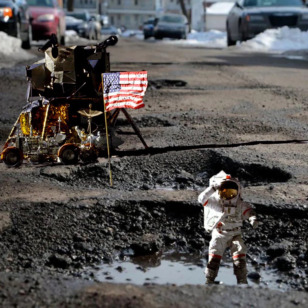 AmyM3O3's tweet photo. @bee_buzz5280 @SheepdogBuff @theepicmap EXACTLY!!! So many damn potholes/craters in Colorado it’s like driving on the moon! https://t.co/qxORKoRQwX