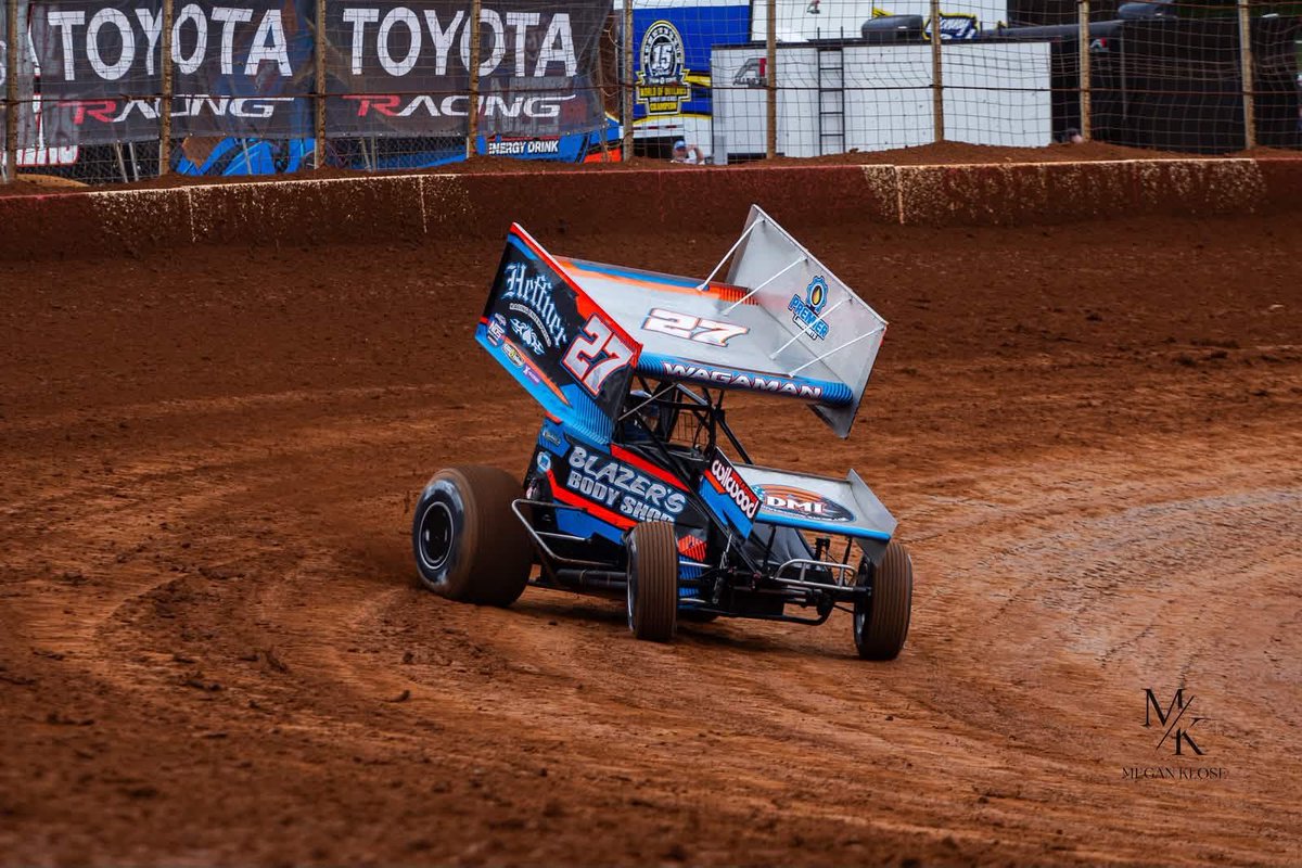 HeffnerRacing's tweet photo. Results from Lincoln Speedway! ⬇️

27
Heat- 2️⃣nd 
Feature- 11th ➡️ 4th

27H
Bryce Lucius -Curt Michael - Heffner Racing Enterprises South went 20th ➡️ 14th in the feature! 

📸 Megan Klose Photography and Media https://t.co/nAJv04h8mE