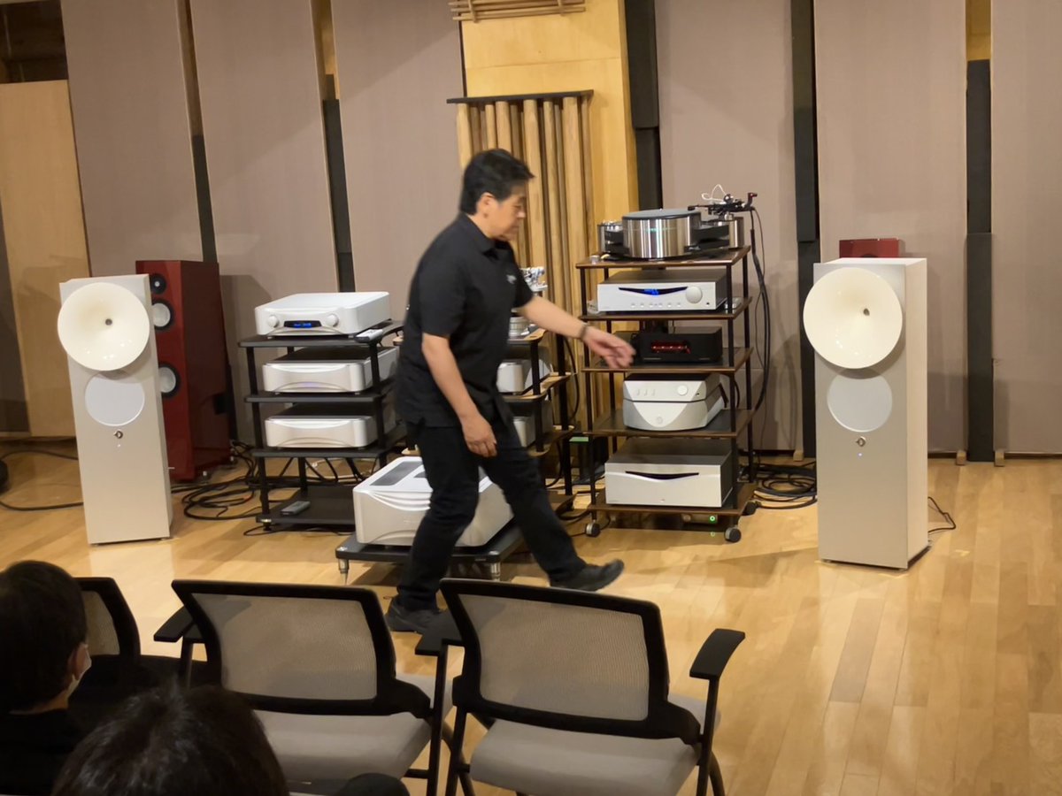 シマムセン3F、Yでございます。 tweet media