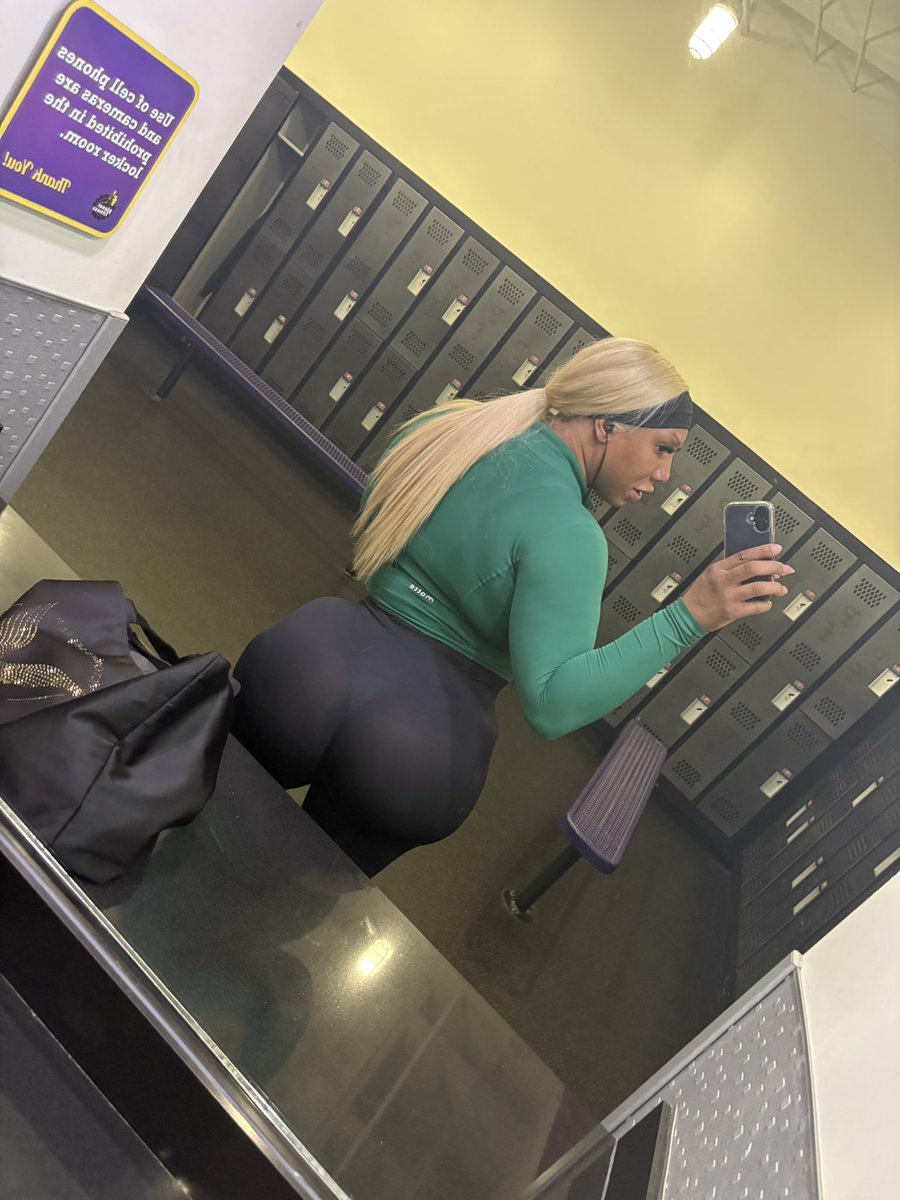 Goddess italy tweet media