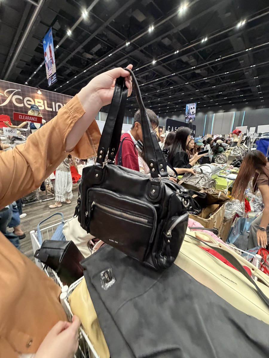 Nabawera___'s tweet photo. 500฿

#zaaponsale #รับหิ้วzaaponsale https://t.co/FDHZtgjSkM
