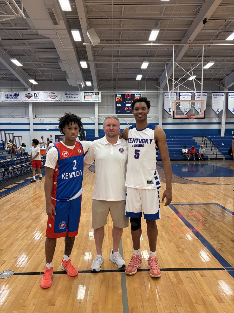 WinCity_BBall's tweet photo. GRC was well represented at The Kentucky Juniors vs Seniors All-Star Game. 

#GoCards #WinCity https://t.co/QydFydUZc5