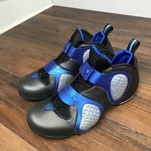 SneakerAlertHD's tweet photo. Nike is bringing back the Air Flightposite 🏀

🗓️ Spring 2027
💰 $240 https://t.co/DFQnB8pDNW