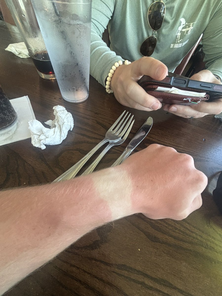 6thyearstew's tweet photo. Fuck. https://t.co/FqfWYbt16E
