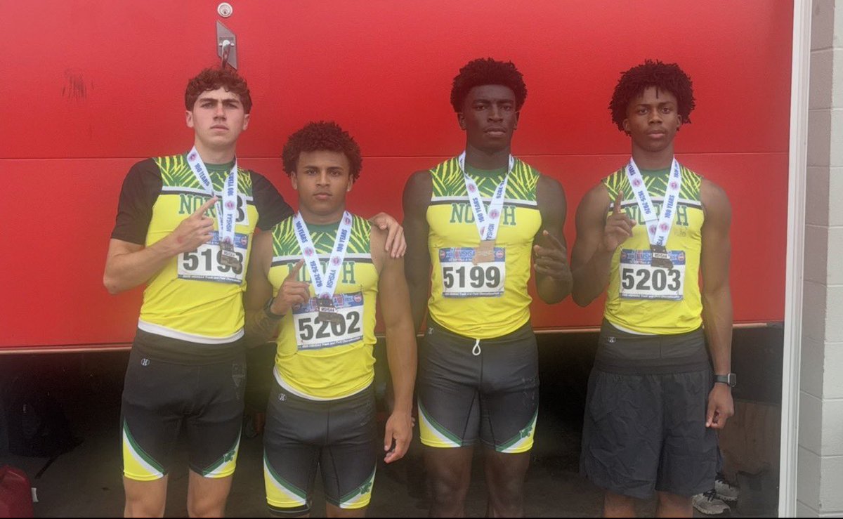 mikey_vonner's tweet photo. Ran the 4x1 at state placed 4th and broke school record again https://t.co/bv9sgEjeu5
