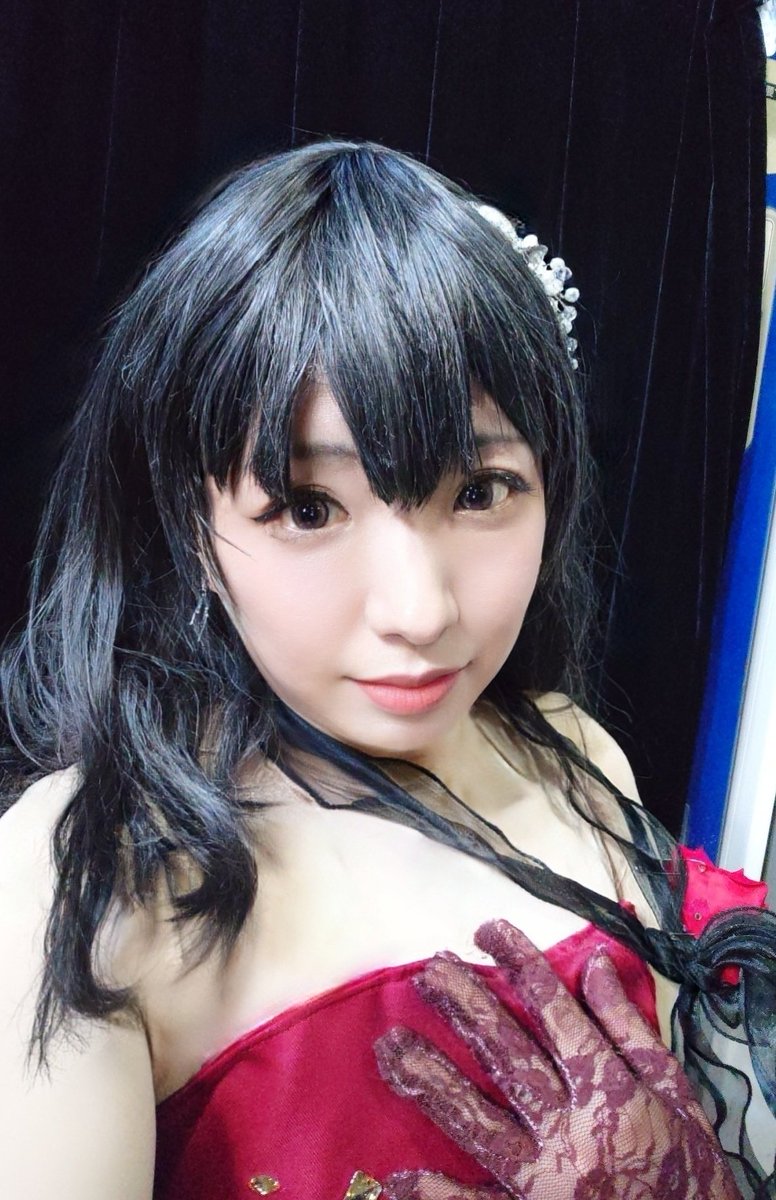 yusui27's tweet photo. 昨日はありがとうございました！
念願の4人できました。
大好きメンバーに介護されてました。ありがとう。
ドレスもヒールも慣れなくて、わせわせ🤤楽しかった。

らじぇぱさん、1日とっても楽しかった。凄い方々の集まりで、ずっと、ひぇぇ好きぃ‥って口あいてました。
#Ahハイヒール
#らじぇぱ https://t.co/OgZAv47mFk