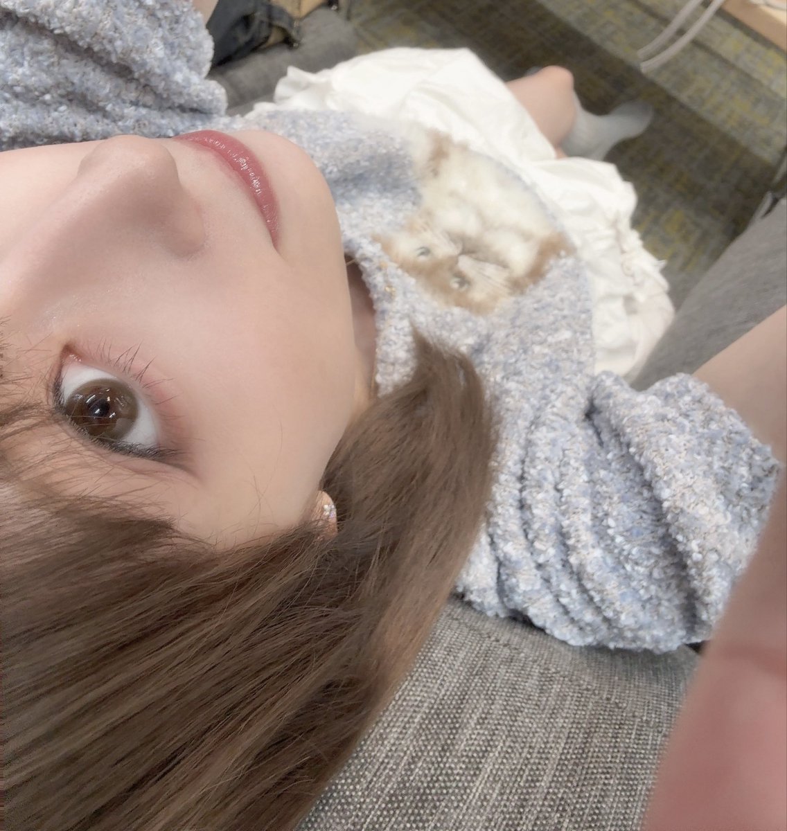 月音こな tweet media