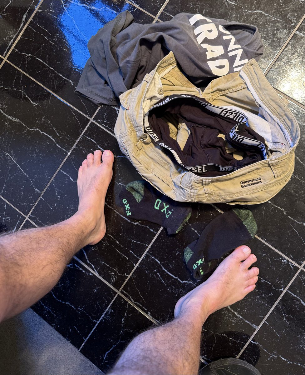 brissietrade69's tweet photo. Wanna lick me clean before I shower? https://t.co/7p5mg3DHHZ