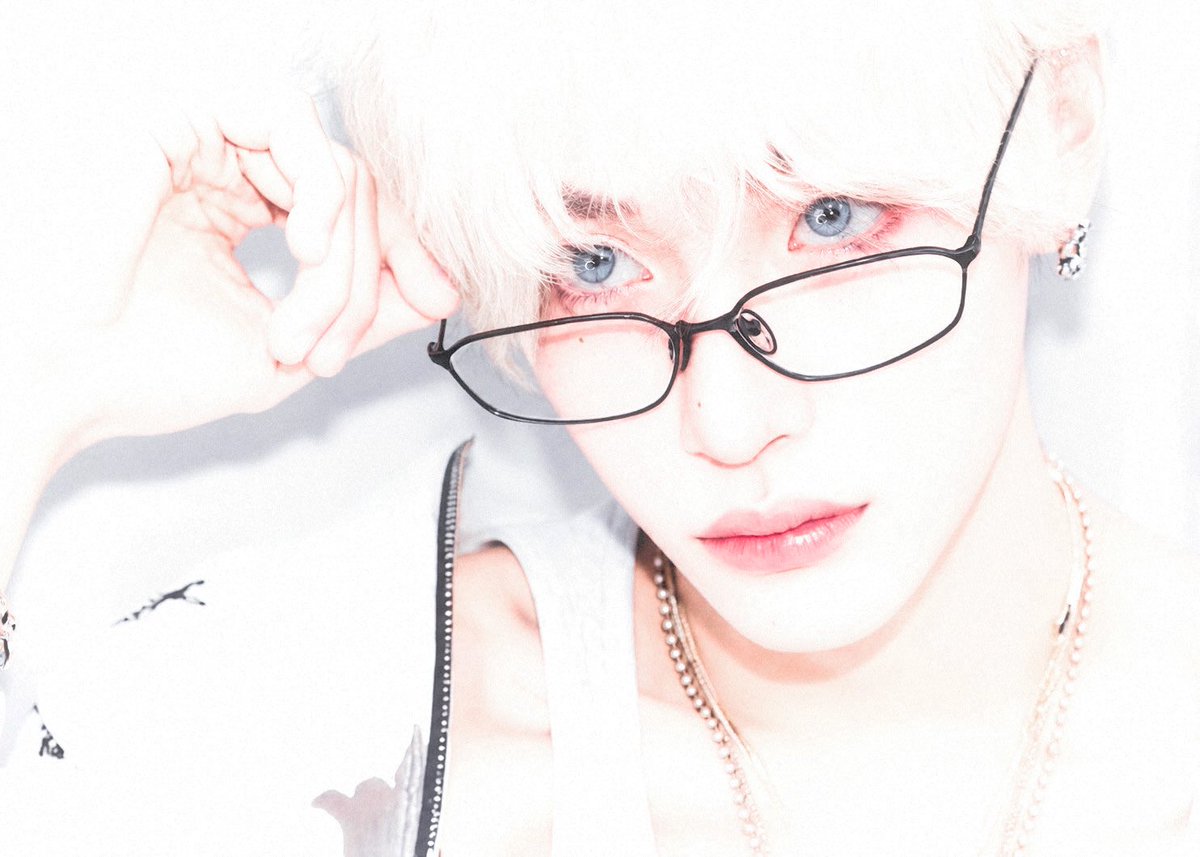 lyoreve's tweet photo. ㅤ

                         #𝓃ew𝒾con    ໒꒱ིྀ    ˖   ࣪

ㅤ https://t.co/NZeqBGcUyE