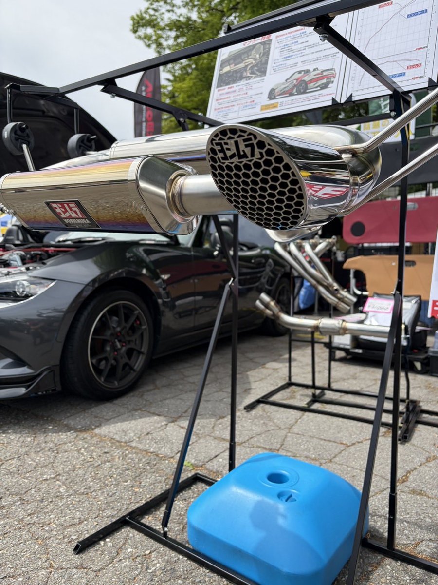 rB3JoD01XmuZoMT's tweet photo. 2026軽井沢ミーティングの目玉は！
ヨシムラロードスターND用マフラー試作品展示です。
NDユーザーな皆様お待たせしました😄
是非、お立ち寄りください。
#ndロードスター #軽井沢ミーティング #ロードスター https://t.co/1hi2LqQWHQ