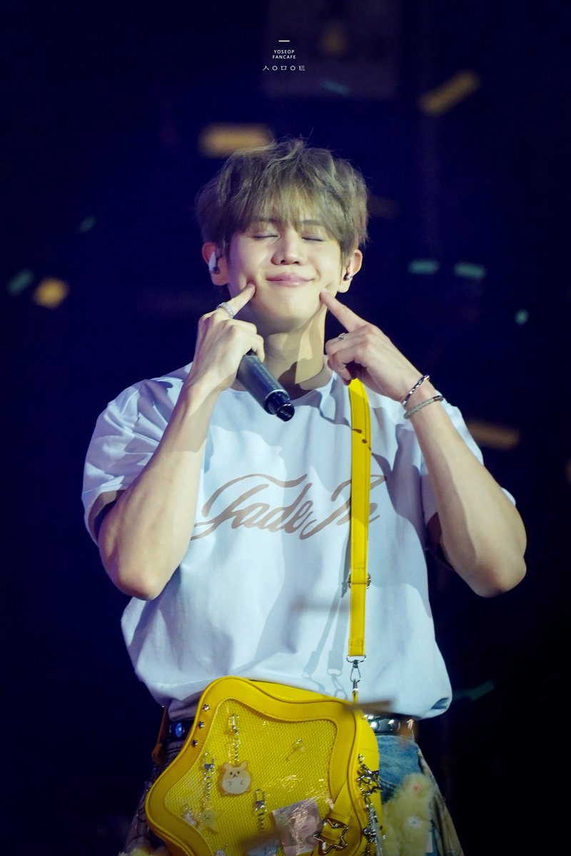 soulmate_yys's tweet photo. 260530 양요섭 솔로 콘서트

🌟💛🧀🍋⭐️✨⚡️

#하이라이트 #비스트 #HIGHLIGHT #BEAST #YANGYOSEOP #양요섭 #잔상 https://t.co/I3maKNuLUD