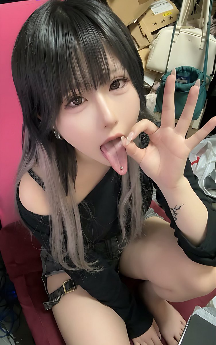 PPV_161's tweet photo. 窒息しろ🖕

おまぇら    のため  の乳マ○コ👅

     弱者を

窒息  死      させて  ぇ~…゛♡

          捕獲  した  ら

逃がさ  なぃ   凶悪 

                         ちんぽ穴💀🦠

        廃人  確定゛♡  の

   トラウマ  キメ  る゛ 処刑🔪👅

搾精  地獄゛♡

     ……死ね゛🖕 https://t.co/iXjnYocJsC