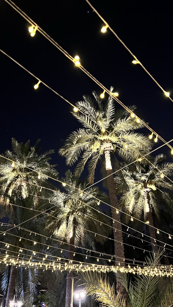 _dil8_'s tweet photo. ❣️🌑🌴 https://t.co/O2efl4Dxp6