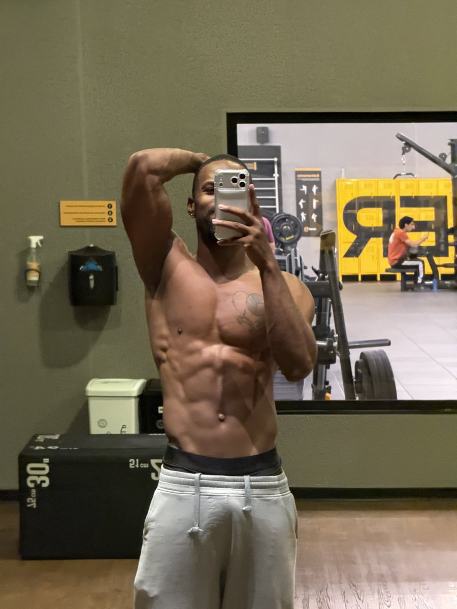 yustin325's tweet photo. 😉🔥🩵 https://t.co/OGHyRFGqHD