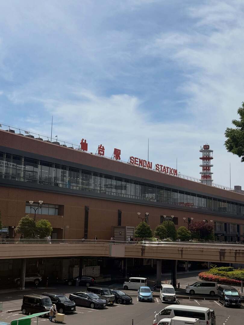 Vaga193's tweet photo. 朝、仙台市内を散歩して、これから仙台から東京へ戻ります🚄 https://t.co/JDUjOXHXf4