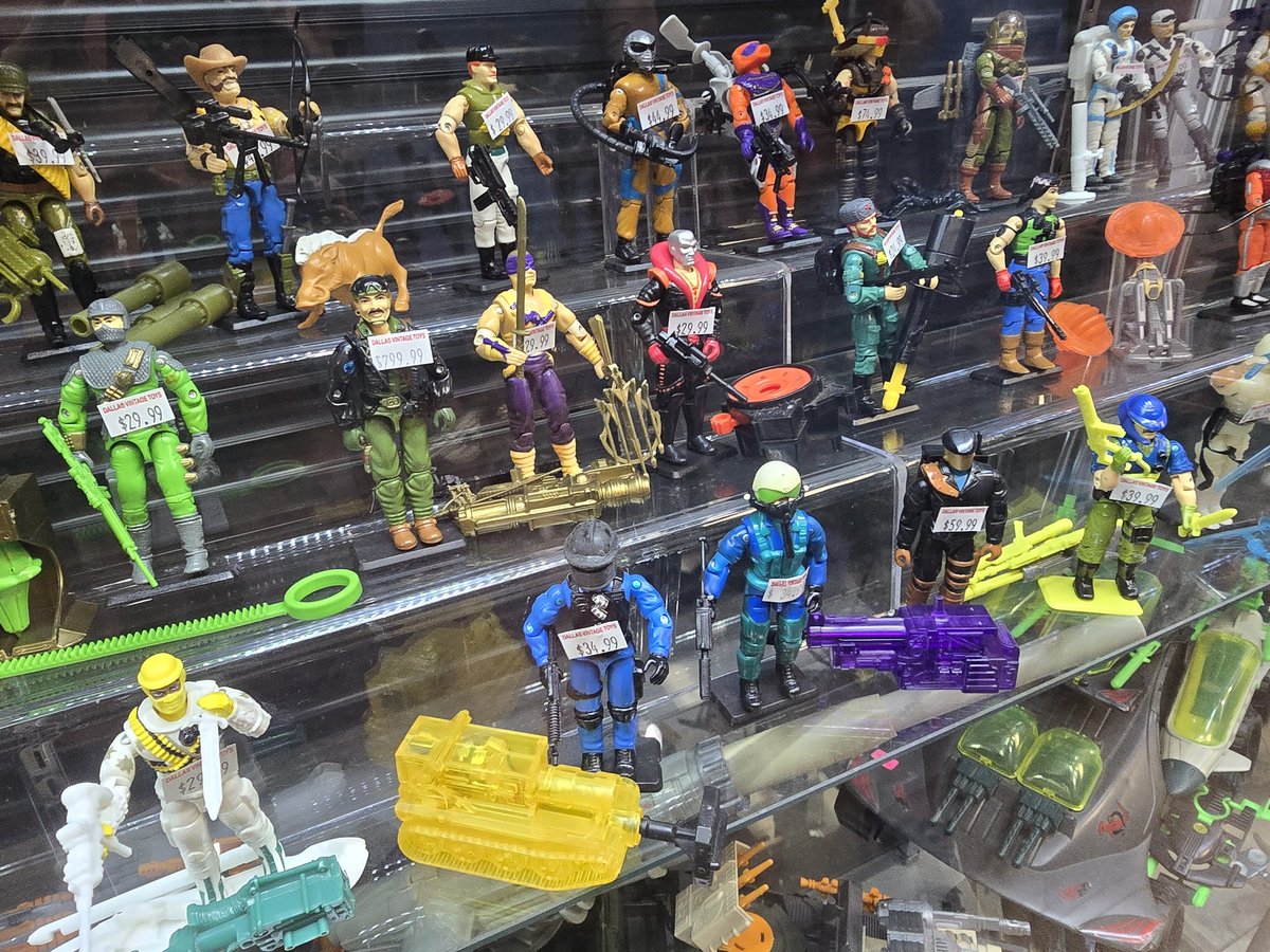 JoeAddict4's tweet photo. Dallas Vintage toys https://t.co/GTmnMNgd7b