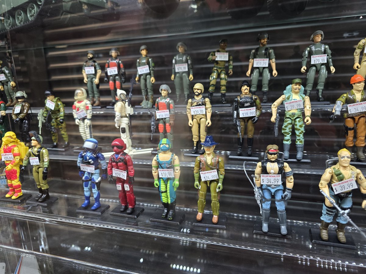 JoeAddict4's tweet photo. Dallas Vintage toys https://t.co/GTmnMNgd7b