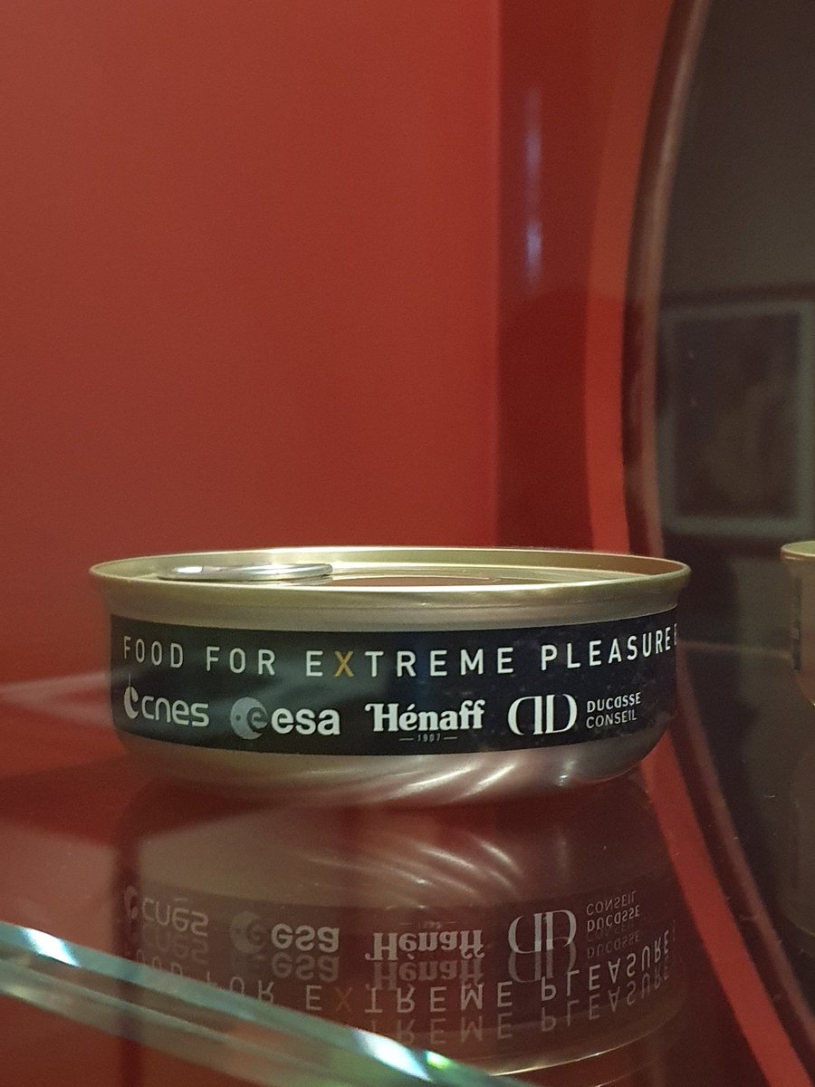 Louisoncontinu's tweet photo. Nourriture spatiale mission européenne, ça je l'avais pas vue venir dans la ration @BB27000
"extreme pleasure" https://t.co/5W2UHpe6Mp