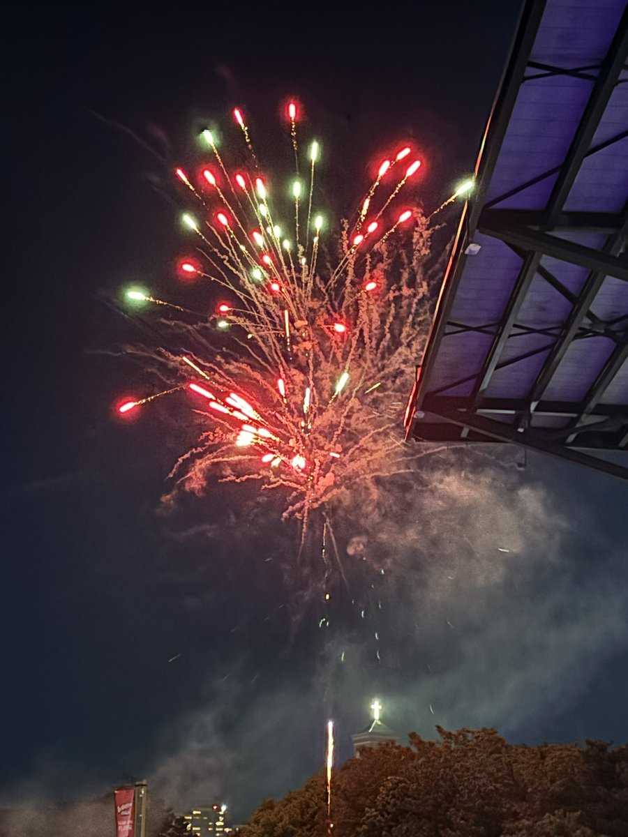 Ben_Vahey's tweet photo. Also a beautiful night for some post-game fireworks. It may not be entirely summer season yet, but it’s starting to feel like it. @RocRedWings https://t.co/MPNvh8pCX5