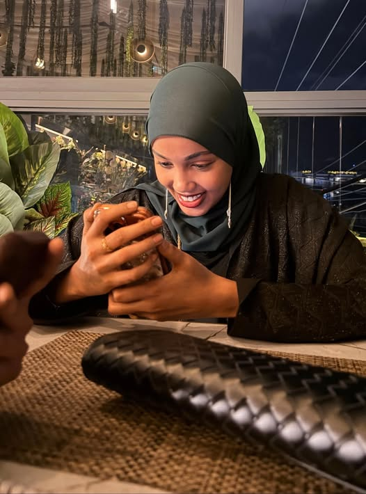 DaalloD's tweet photo. When my love Text Me🥰 https://t.co/mhb6Fk7ZaB