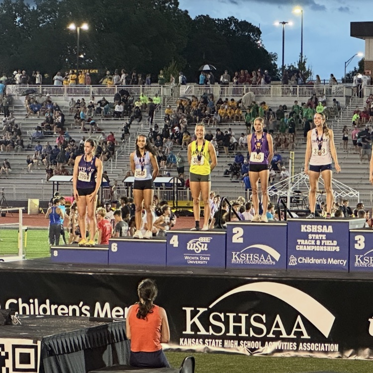 SHHSThunderbird's tweet photo. Tanesia Johnson got her second medal at state track with a 6th place finish in the 200. Congrats! #tbirdproud https://t.co/o4aHRl368X