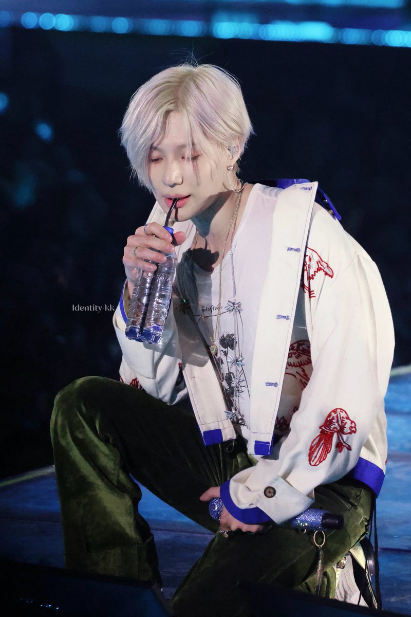 identitykk718's tweet photo. 20260530 - SHINee World VIII - THE INVERT 🍼🐣
#태민 #TAEMIN #テミン #泰民 https://t.co/PeZG70UIC7