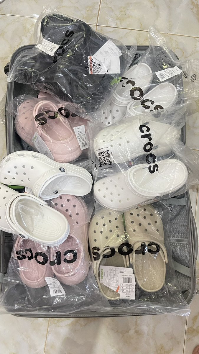 fineyourcrocs's tweet photo. wts crocs classic,crush,platform 
BIG SALE❗️HABISIN SISA PO KMRIN (krna mau open po lg)
only tgl 31mei-3juni ya salenya!!
classic white 37/38 450k❗️
classic bone 38/39 450k❗️
classic black 39/40 450k❗️
platform white 37/38 500k❗️
crush quartz 37/38 500k❗️
BISA SHOPEE YA🩷🩷🩷 https://t.co/PeaoOhU2ym