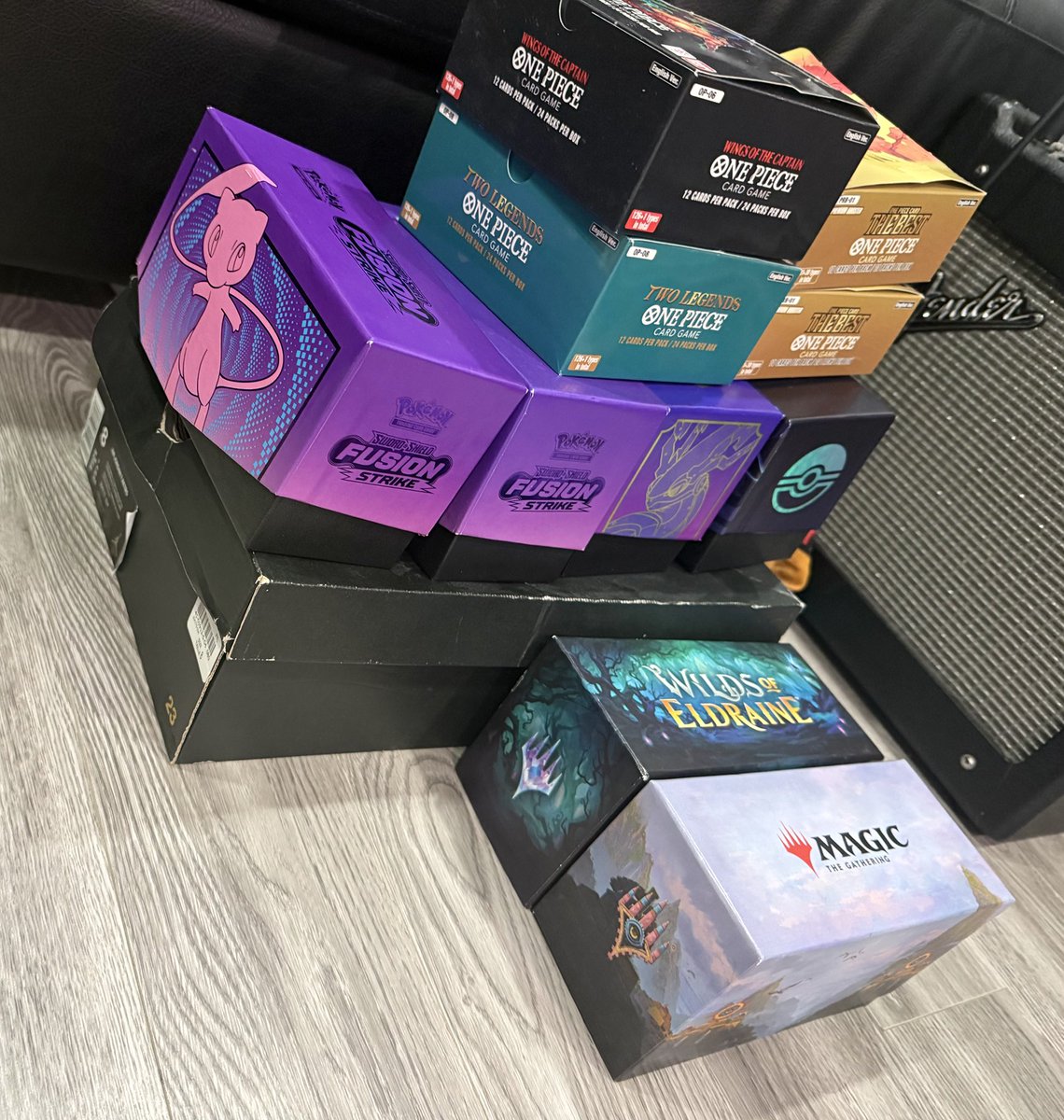 Snatchedlol's tweet photo. Time to sort bulk >:) (3 more booster boxes hidden someone in my appt) https://t.co/4QuhpIbjky