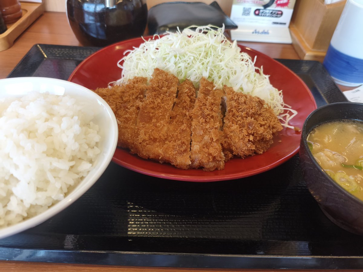 Al_Csr's tweet photo. 感謝祭やってたからかつや https://t.co/Y9ZV7t2378