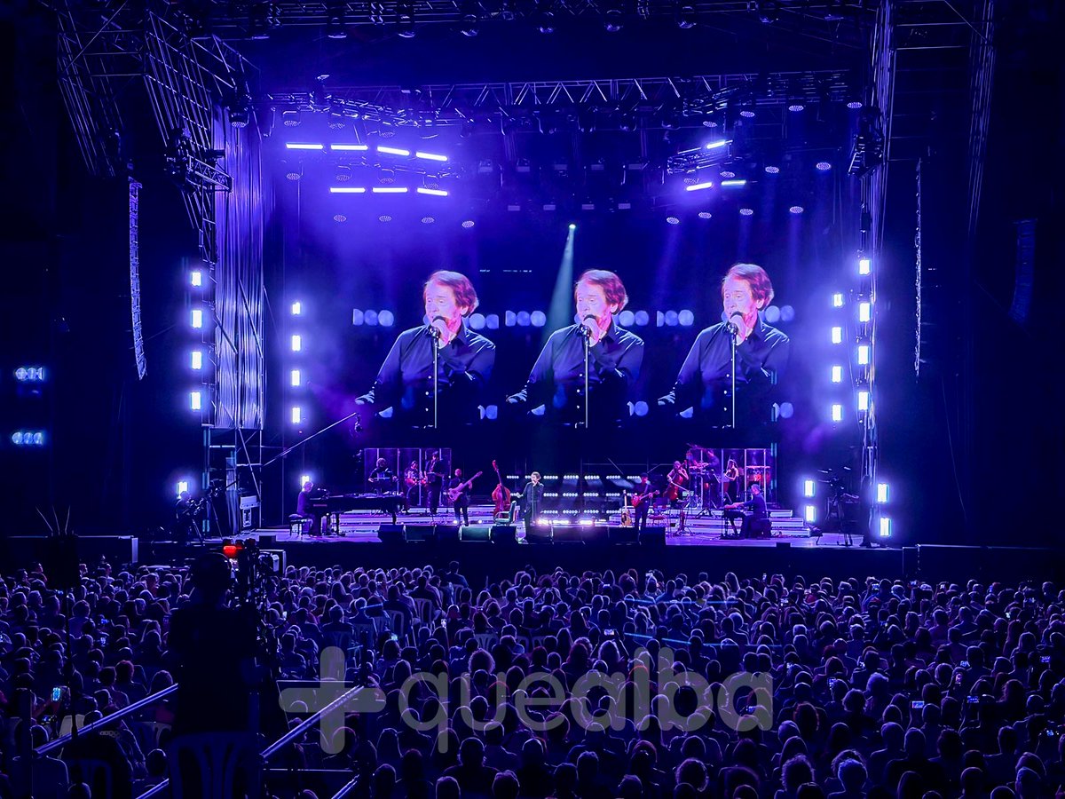 soycrema_29's tweet photo. Raphael en Albacete
#Raphael #RaphaelArtista #LaMúsicaTambiénAbraza https://t.co/6tNpJg28xe