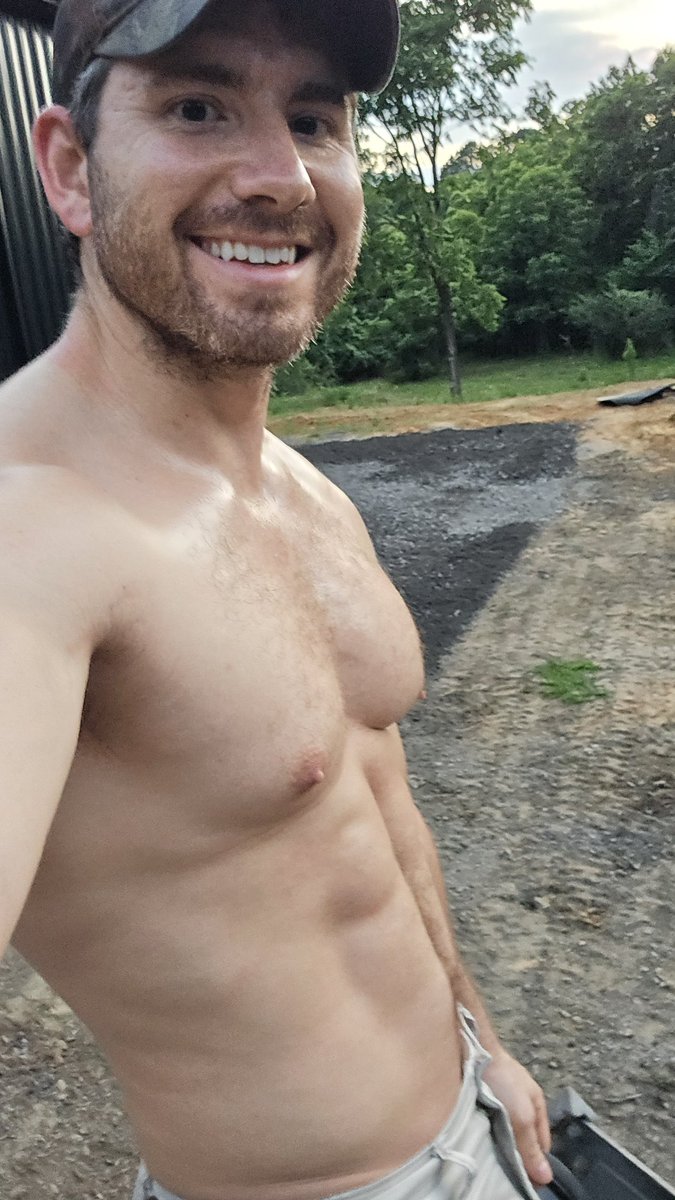 DerrickHenryFit tweet media