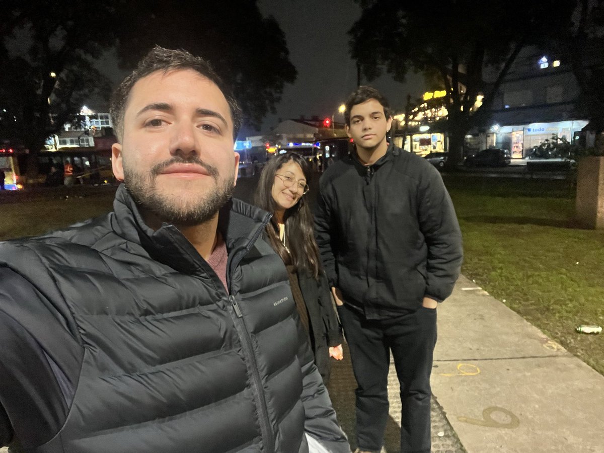 AguilaBlanca40_'s tweet photo. La barra no achica!
Nos juntamos a planificar lo que se viene de cara a los concejos vecinales
Tenemos candidatos preparados y prontos para dar lo mejor! https://t.co/VIQ4eD58eY