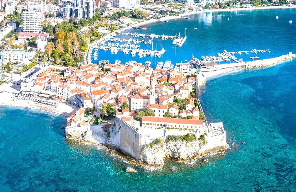 ChessTopics's tweet photo. ♟️ The Montenegro Open & 2026 Mediterranean Chess Championships are coming to Budva! 🇲🇪

From July 4–11, players will battle across Classical, Rapid, and Blitz formats for a share of the €39,000 total prize fund. Open A features a €3,500 top prize! 🏆👑

#Chess #MontenegroOpen #MediterraneanChess #Budva2026 #ChessTournament

Read more
https://t.co/LQUqmYAPQy