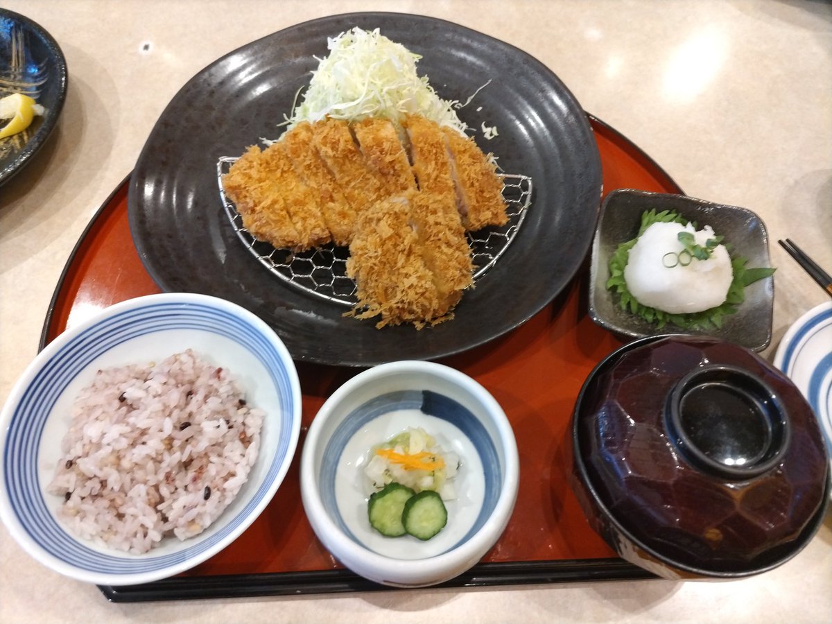 ookomiamaterasu's tweet photo. 肉美味しい。幸せである https://t.co/WUxkAcCeaY