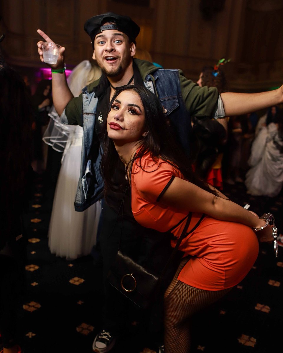 TheHauntedBall's tweet photo. Chicago's Biggest Halloween Event @ Congress Plaza Hotel with Surreal Nightlife, &amp; https://t.co/TFoqvAXv8c https://t.co/bzzwj6ktkz #halloweenoutfit #halloweenmonth #halloweenready #halloweenqueen https://t.co/Wy9PFkWBlS