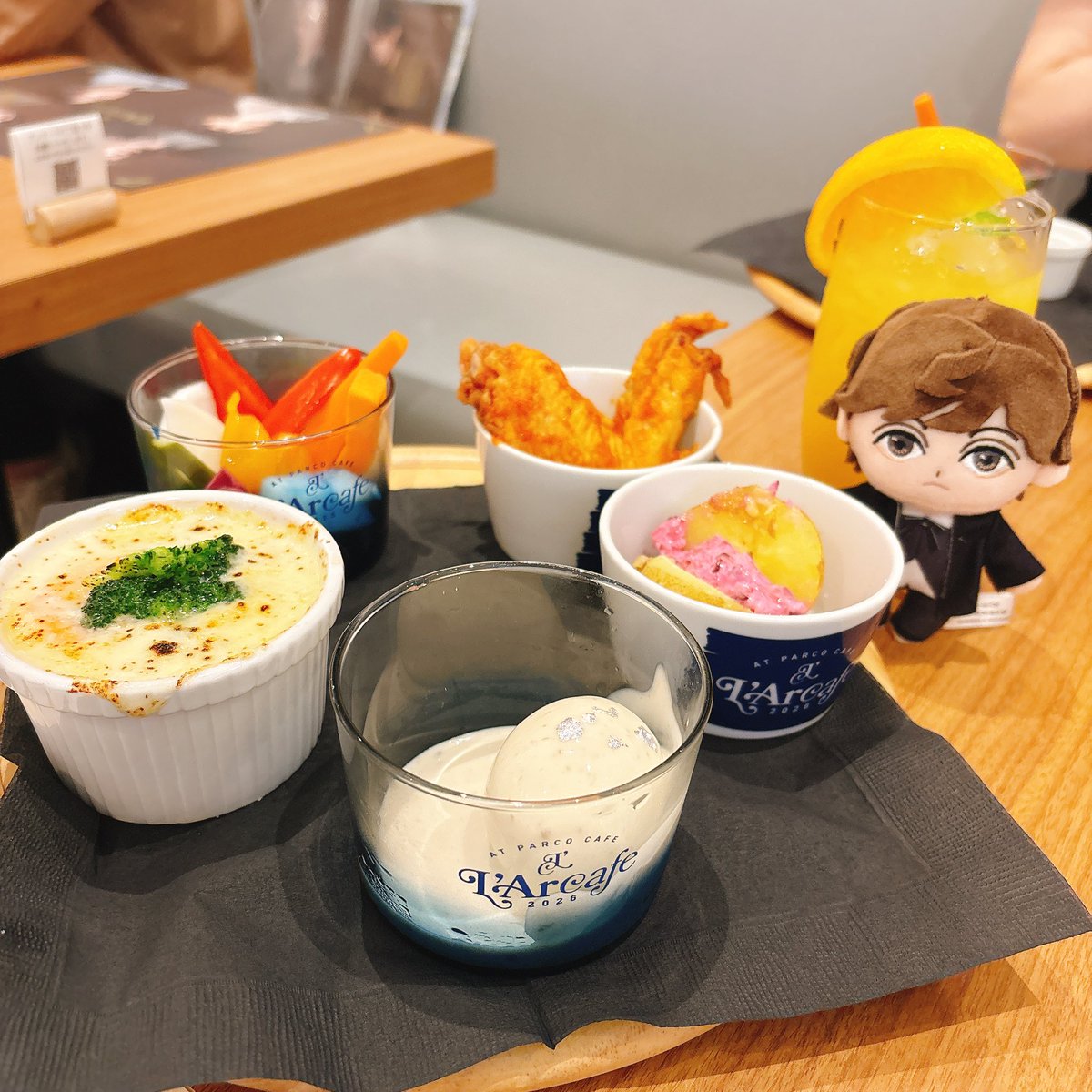 h_h_dizzy's tweet photo. 昨日はステステ覗いてテツセレ鑑賞会を敢行しつつラルカフェ行ってきました✌️
ラル活してる‼️て感じ😆 https://t.co/coatHV1tsl